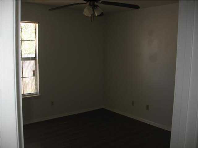 Building Photo - 475 Lake Ave