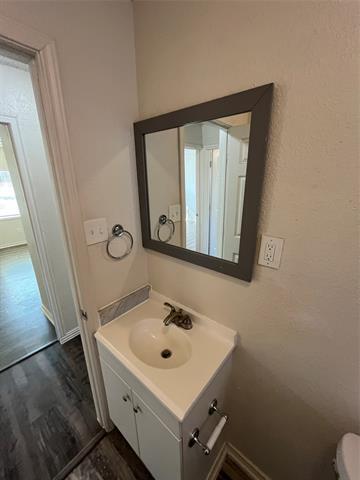 Building Photo - 1321 Woodcrest Dr