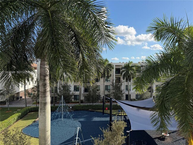 Building Photo - 4640 NW 84th Ave