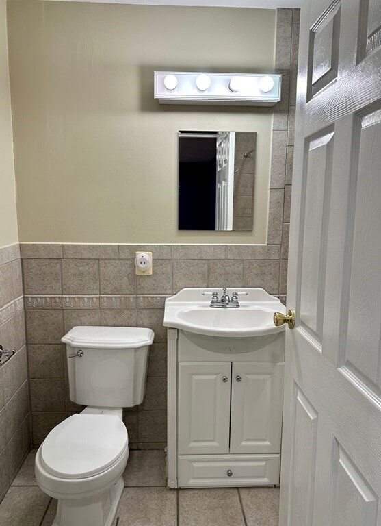 Building Photo - 152 Linebrook Rd