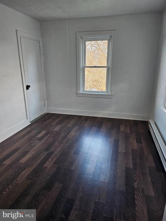 Building Photo - 300 Brenneman Rd