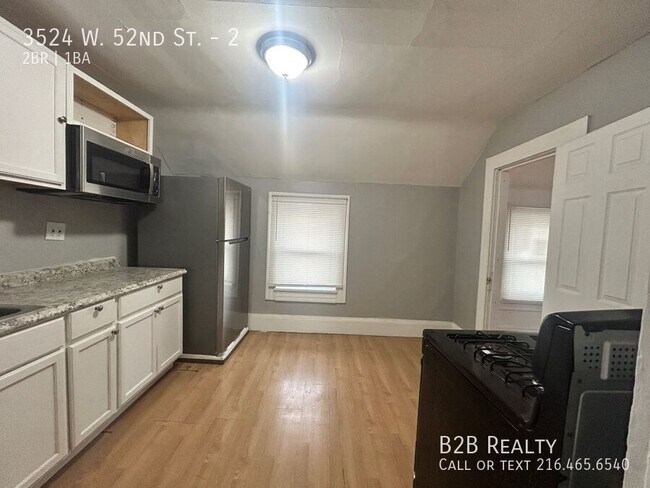 Building Photo - 3524 W 52nd St