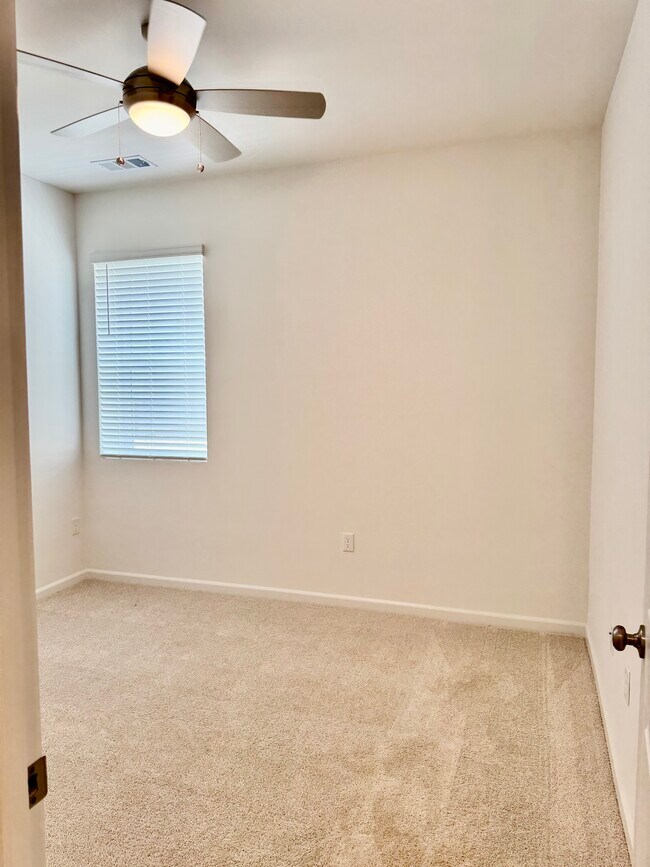 Building Photo - 410 Blair Rd