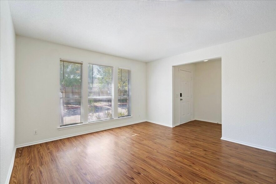Building Photo - 4508 Best Way