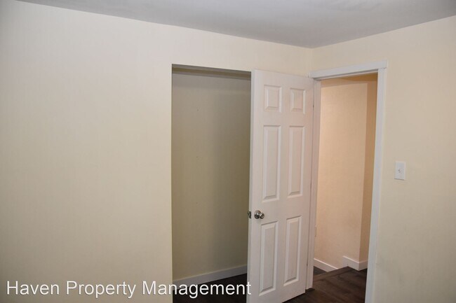 Building Photo - 3 br, 2 bath House - 1731 S 42nd St