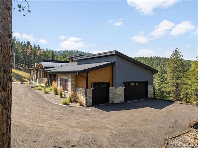 Building Photo - 21429 Trappers Trail
