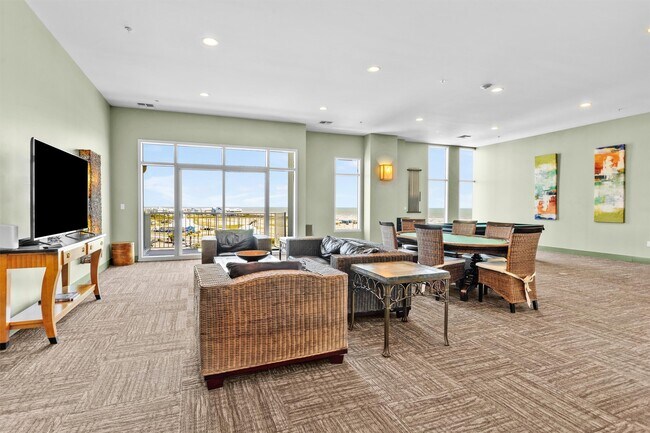 Building Photo - 500 Seawall Blvd