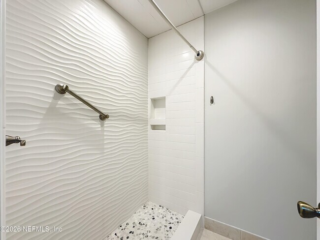 Building Photo - 141 La Pasada Cir W