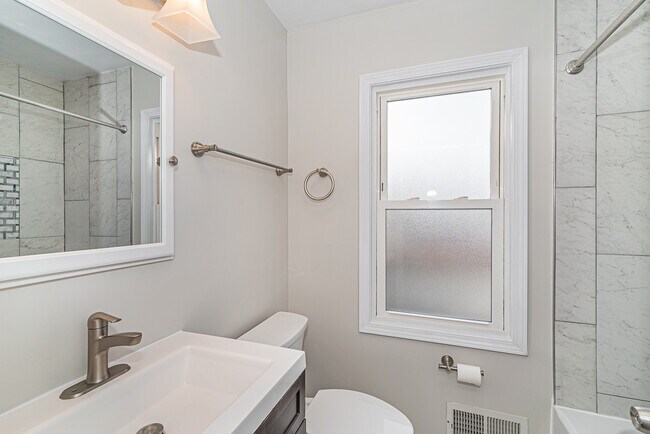 Building Photo - 4207 Main St