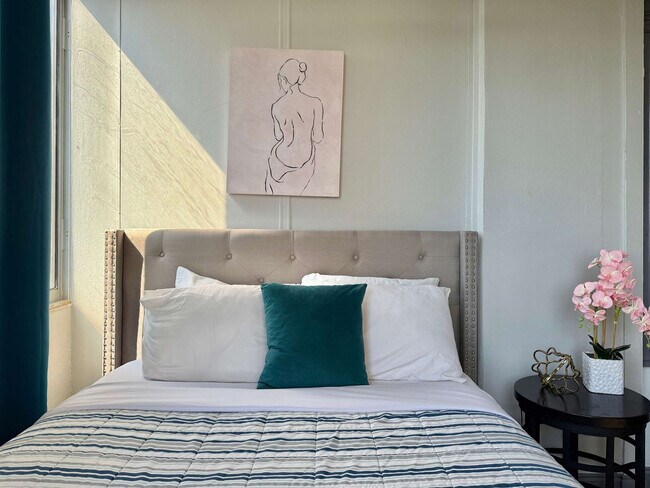 Building Photo - 215 Piedmont Ave NE