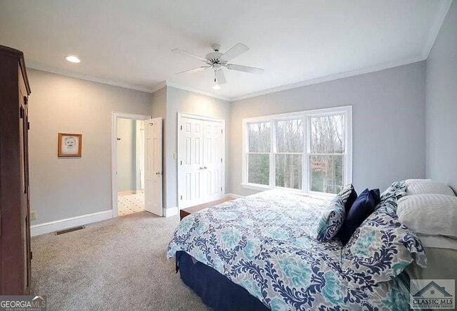 Building Photo - 482 Highland Ave