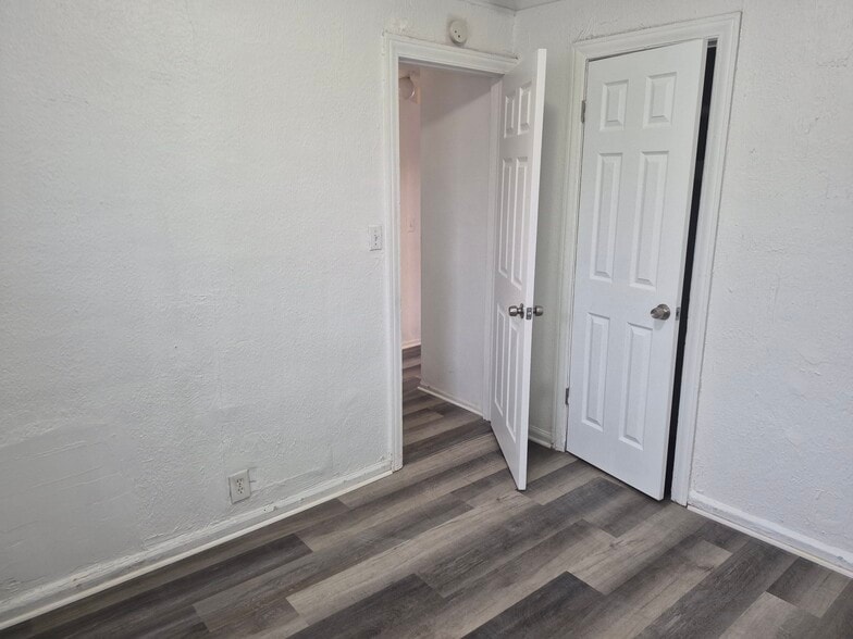 Building Photo - 12375 Prospect Ave