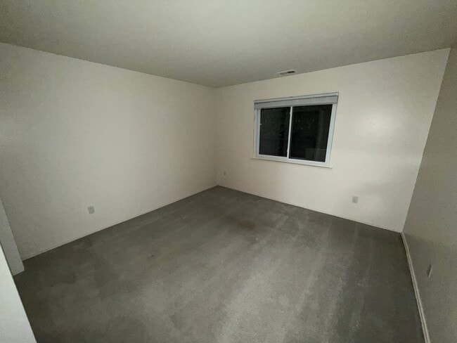 Building Photo - 30414 Orchard Lake Rd