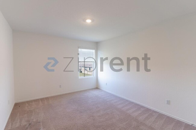 Building Photo - 500 Arnage Dr