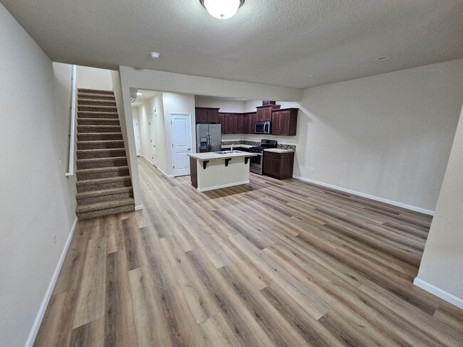 Building Photo - 5743 Karen Lynn Loop S