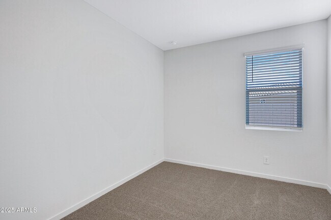 Building Photo - 30450 Sage St