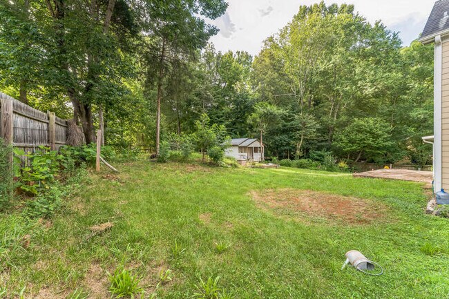 Building Photo - 6611 Barry Whitaker Pl