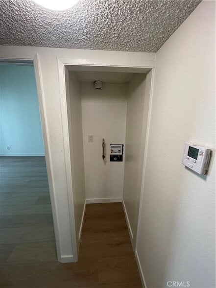 Building Photo - 621 N Kenwood St