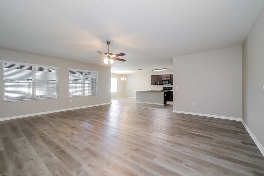 Building Photo - 5751 Marsh Landing Dr