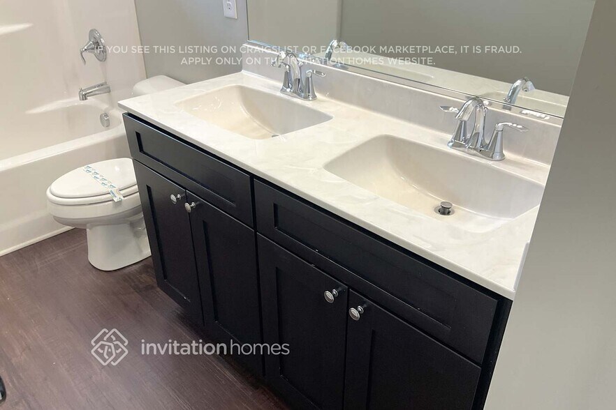 Building Photo - 270 Water Mill Rd