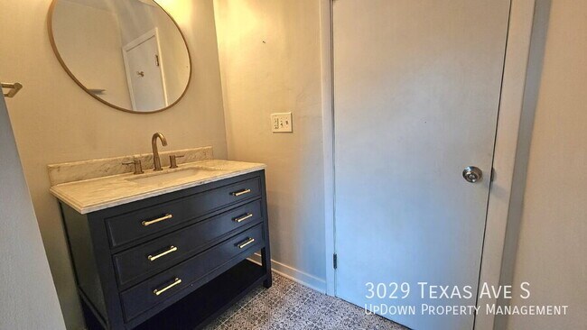 Building Photo - 3029 Texas Ave S