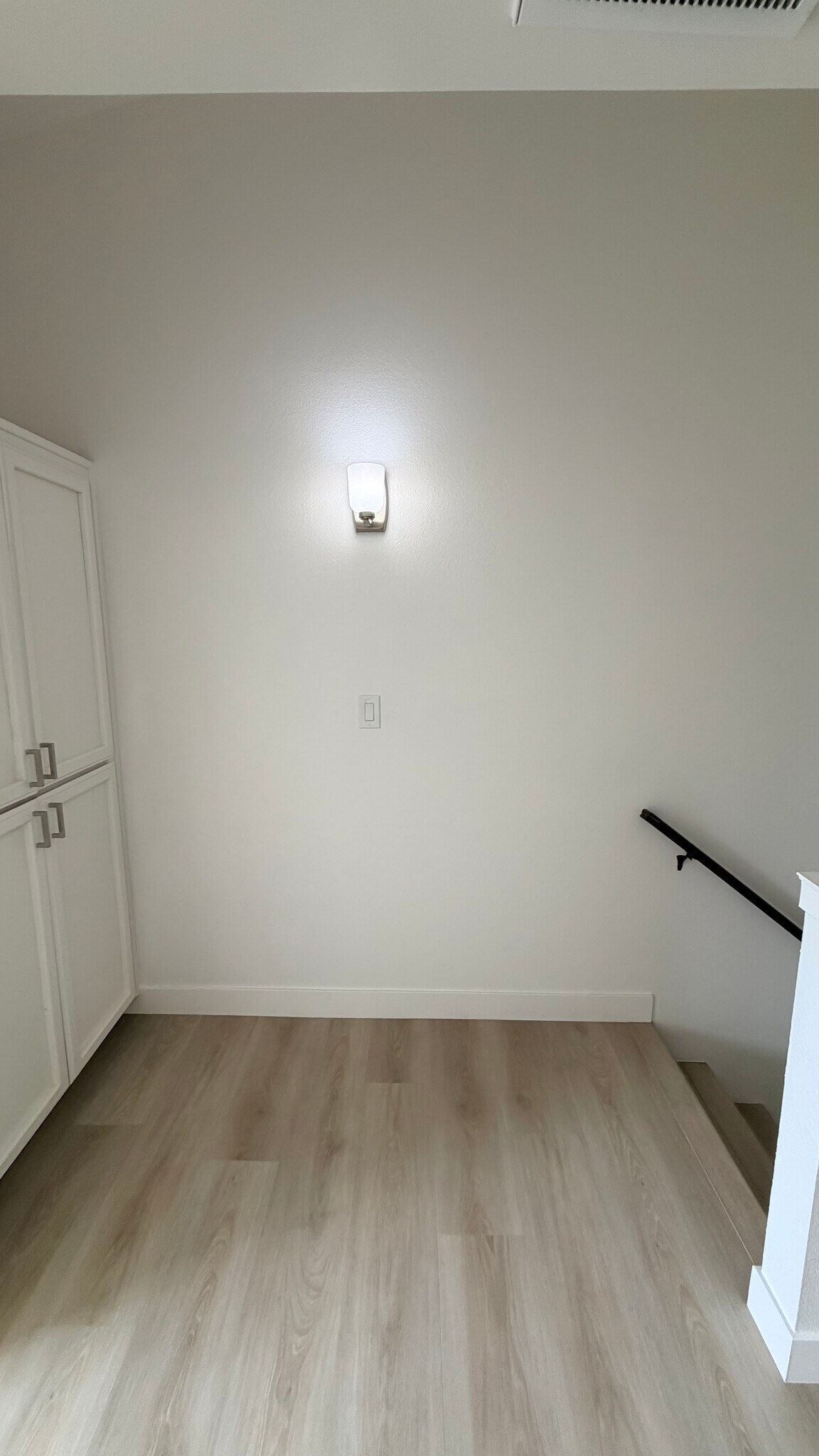 Building Photo - 2600 Brookside Dr