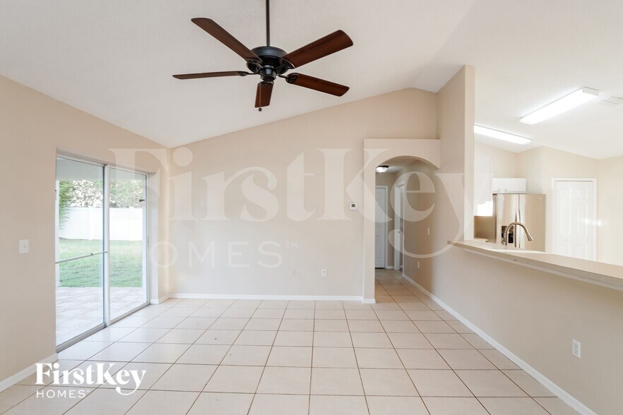 Building Photo - 2418 Peace Cir