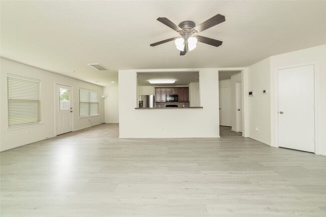 Building Photo - 6642 Haven Forest Ln