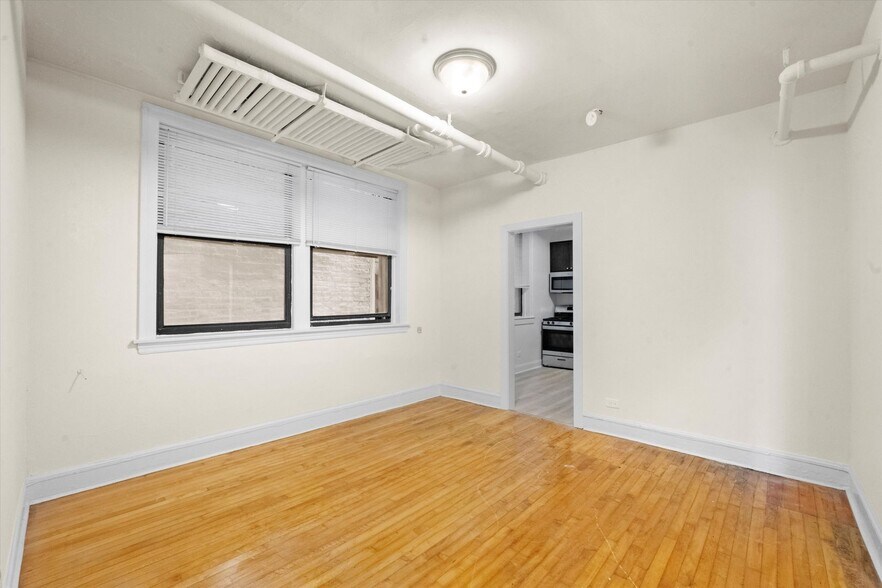 Building Photo - 2322 N Spaulding Ave