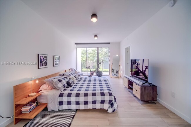 Building Photo - 8660 Arboretum Ln