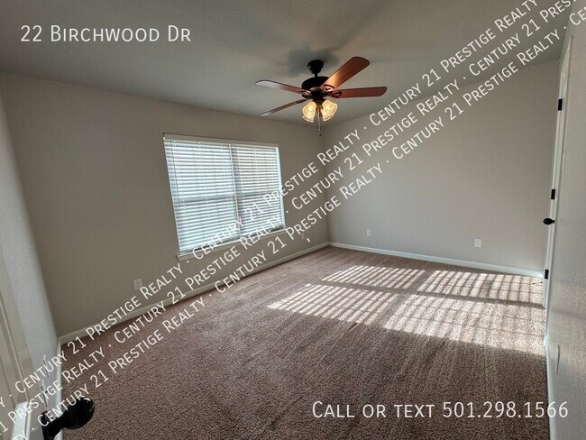 Building Photo - 22 Birchwood Dr