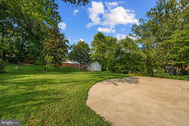 Building Photo - 13204 Nickleson Dr