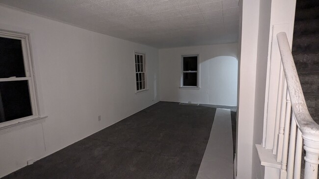 Building Photo - 2-Bedroom, 1-Bathroom Single Family Home f...