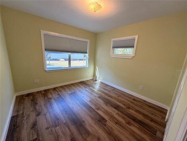 Building Photo - 53706 River Trace Rd