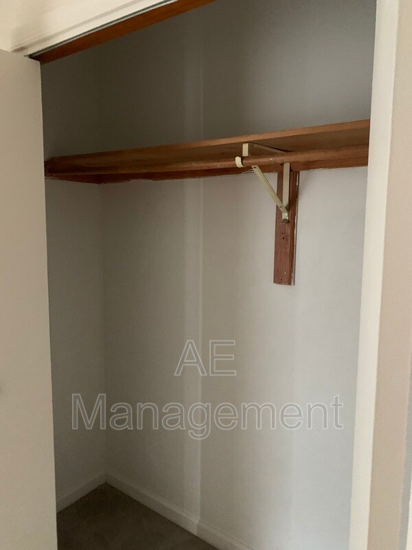 Building Photo - 1323 Cary Ave