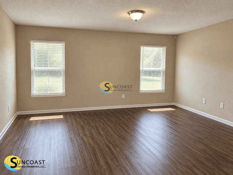 Building Photo - 8790 Kaye Ln