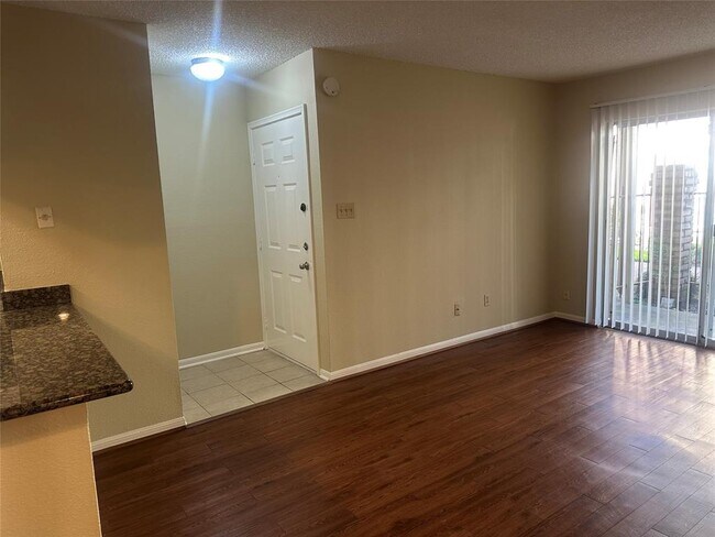 Building Photo - 2120 El Paseo St