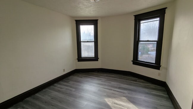 Building Photo - Atlas Investment Group, LLC (403 Spicer St)