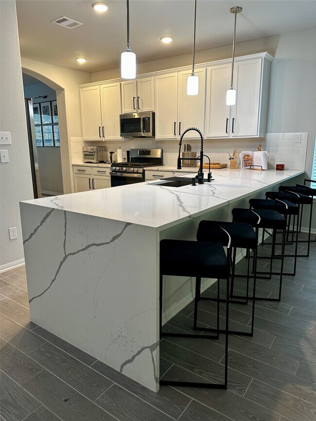 Building Photo - 15307 Davan Springs Dr