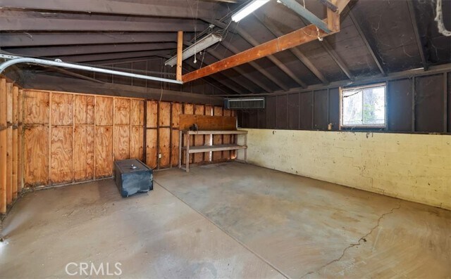 Building Photo - 15833 Ridgeway Ave