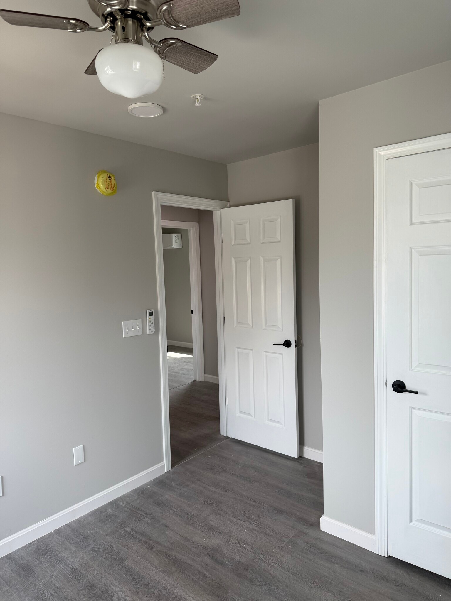 Building Photo - 23 Isham St