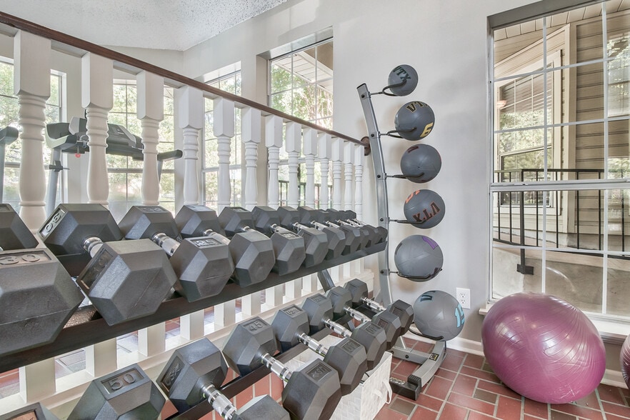 Building Photo - 12148 Jollyville Rd