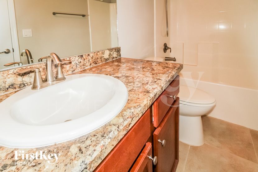 Building Photo - 24144 Plymouth Hollow Cir