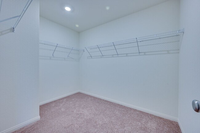 Building Photo - New House!!! Inspirada!!! Across from future Community Pool/Park!!! Tankless water heater!!