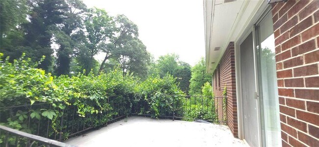 Building Photo - 1382 Mary Dale Dr SW