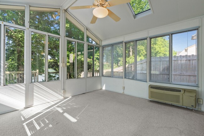Building Photo - 5509 Bulls Bay Dr