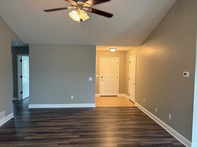 Building Photo - 7013 Golgotha Dr