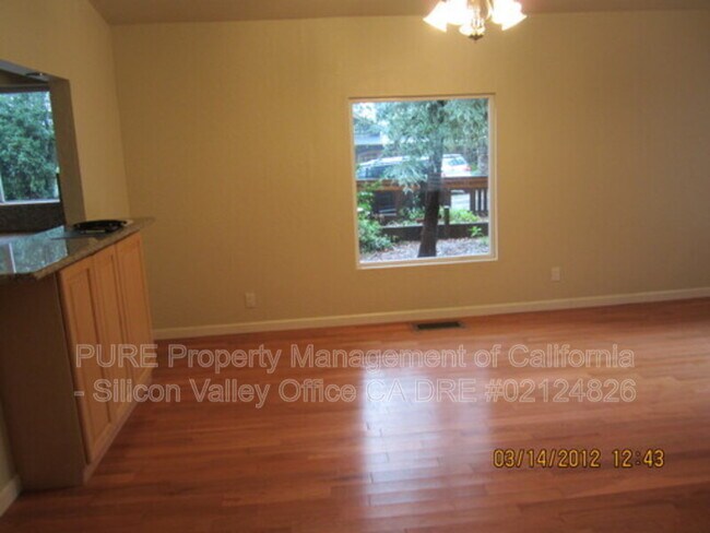Building Photo - 18092 Idalyn Drive