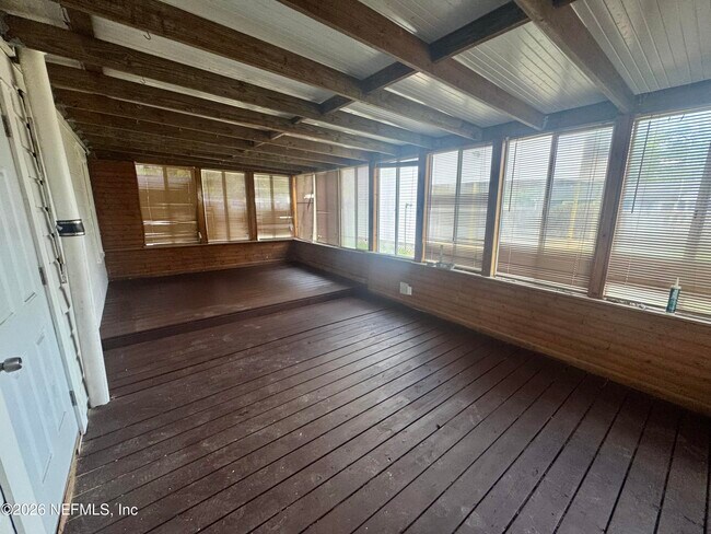 Building Photo - 379 Orange Ave