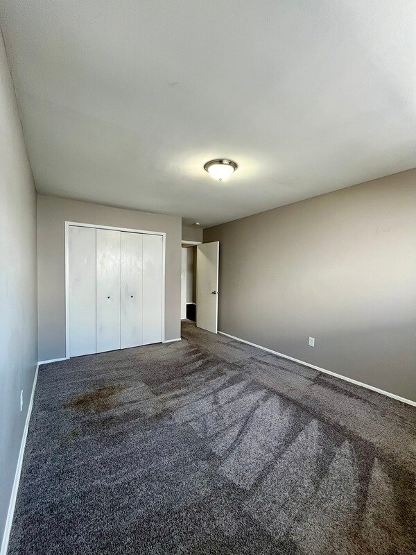 Building Photo - 249 Chestnut St